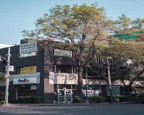 Fachada de oficina en Bogotá